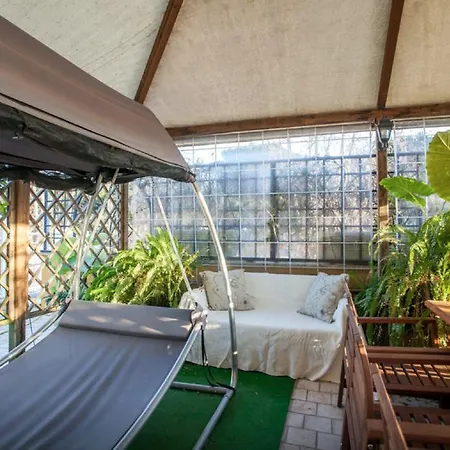بيت ضيافة Residenza Camilla 3*