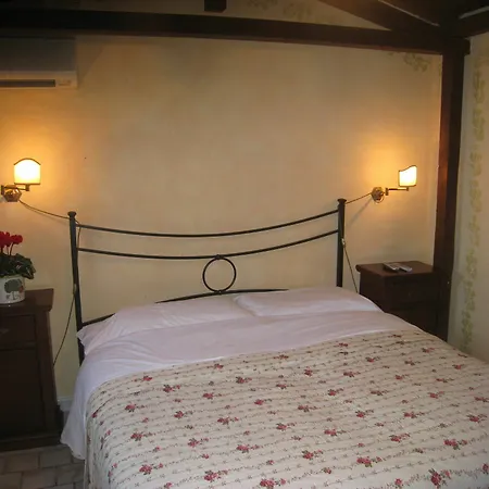 بيت ضيافة Residenza Camilla 3*