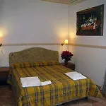 Residenza Camilla 3* Řím